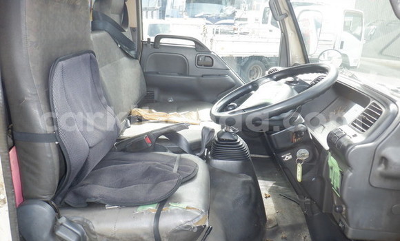 Buy Used Toyota Elf White Car in Kampala in Uganda Buy Used Toyota Elf White Car in Kampala in Uganda