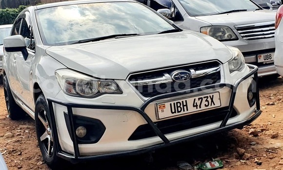 Gura Yakoze Subaru Impreza White Imodoka i Kampala mu Uganda Gura Yakoze Subaru Impreza White Imodoka i Kampala mu Uganda