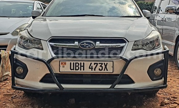 Gura Yakoze Subaru Impreza White Imodoka i Kampala mu Uganda Gura Yakoze Subaru Impreza White Imodoka i Kampala mu Uganda