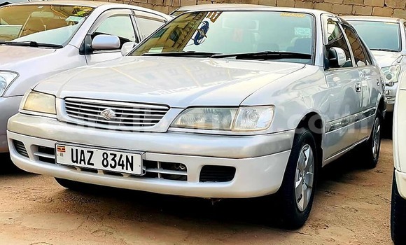 Gura Yakoze Toyota Premio Silver Imodoka i Kampala mu Uganda Gura Yakoze Toyota Premio Silver Imodoka i Kampala mu Uganda