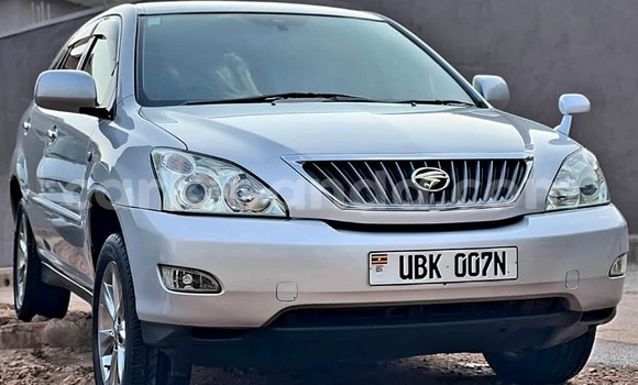 Acheter Occasion Voiture Toyota Harrier Gris à Kampala, Ouganda