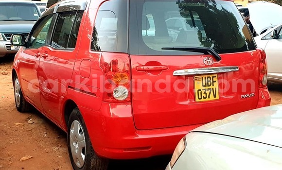 Gura Yakoze Toyota Raum Red Imodoka i Kampala mu Uganda Gura Yakoze Toyota Raum Red Imodoka i Kampala mu Uganda