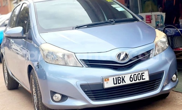 Buy Used Toyota Vitz Blue Car in Kampala in Uganda