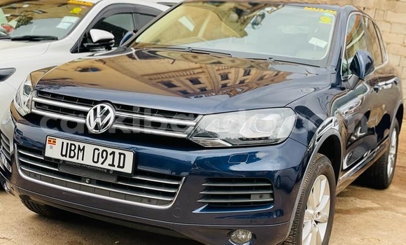 Acheter Occasion Voiture Volkswagen Touareg Bleu à Kampala, Ouganda