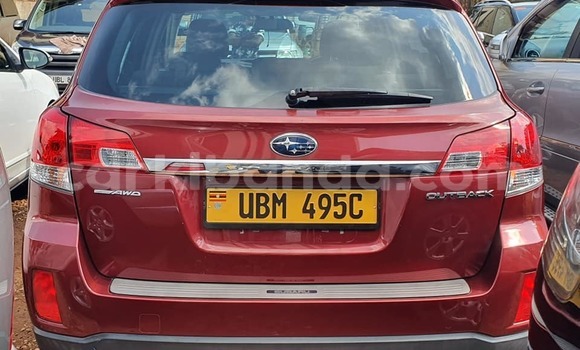 Acheter Occasion Voiture Subaru Outback Rouge à Kampala, Ouganda Acheter Occasion Voiture Subaru Outback Rouge à Kampala, Ouganda