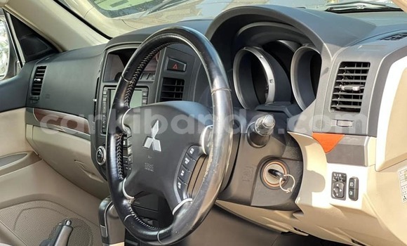 Acheter Occasion Voiture Mitsubishi Pajero Autre à Kampala, Ouganda Acheter Occasion Voiture Mitsubishi Pajero Autre à Kampala, Ouganda