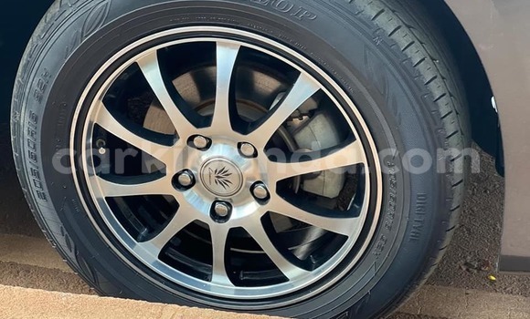 Gura Yakoze Toyota Noah Other Imodoka i Kampala mu Uganda Gura Yakoze Toyota Noah Other Imodoka i Kampala mu Uganda