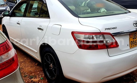 Gura Yakoze Toyota Premio White Imodoka i Kampala mu Uganda Gura Yakoze Toyota Premio White Imodoka i Kampala mu Uganda