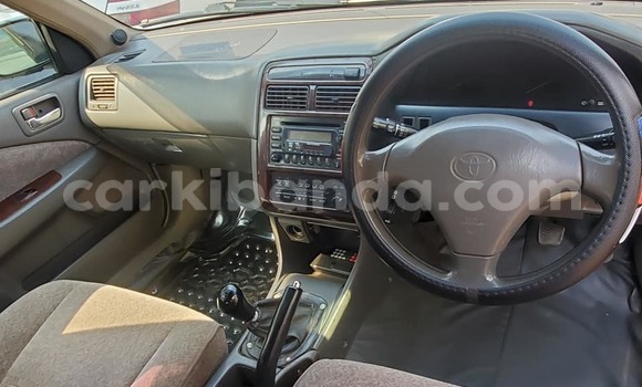 Acheter Occasion Voiture Toyota Premio Blanc à Kampala, Ouganda Acheter Occasion Voiture Toyota Premio Blanc à Kampala, Ouganda