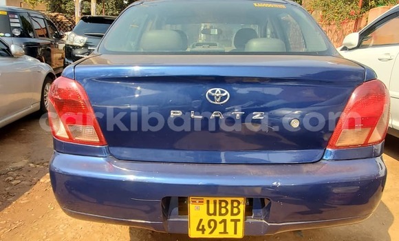 Acheter Occasion Voiture Toyota Platz Bleu à Kampala, Ouganda Acheter Occasion Voiture Toyota Platz Bleu à Kampala, Ouganda