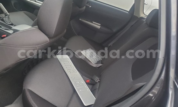 Acheter Occasion Voiture Subaru Impreza Bleu à Kampala, Ouganda Acheter Occasion Voiture Subaru Impreza Bleu à Kampala, Ouganda