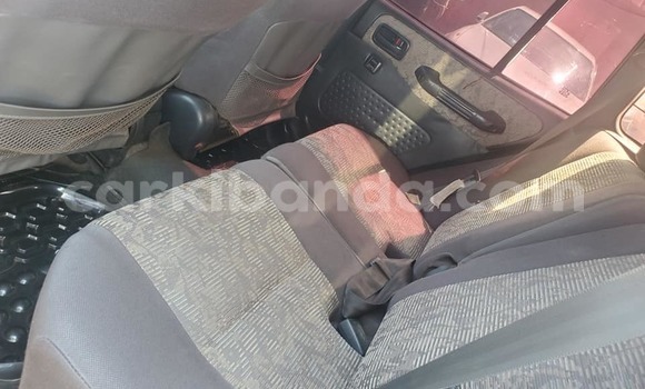 Acheter Occasion Voiture Toyota RAV4 Blanc à Kampala, Ouganda Acheter Occasion Voiture Toyota RAV4 Blanc à Kampala, Ouganda