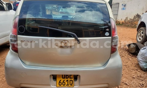 Acheter Occasion Voiture Toyota Passo Gris à Kampala, Ouganda Acheter Occasion Voiture Toyota Passo Gris à Kampala, Ouganda