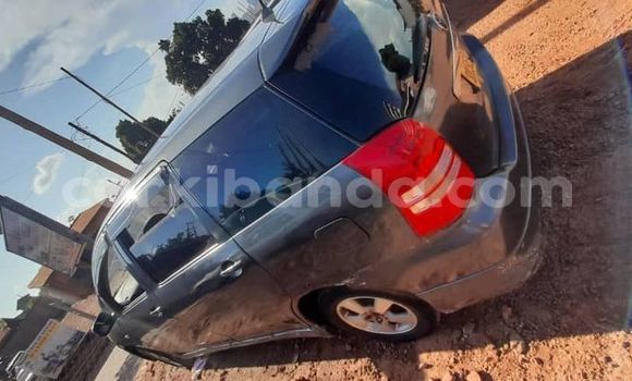 Acheter Occasion Voiture Toyota Wish Bleu à Kampala, Ouganda Acheter Occasion Voiture Toyota Wish Bleu à Kampala, Ouganda
