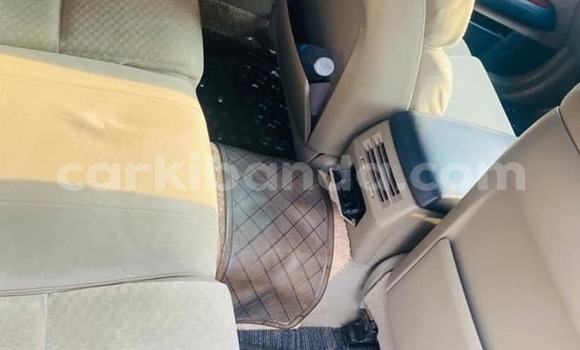 Acheter Occasion Voiture Toyota Mark X Blanc à Kampala, Ouganda Acheter Occasion Voiture Toyota Mark X Blanc à Kampala, Ouganda