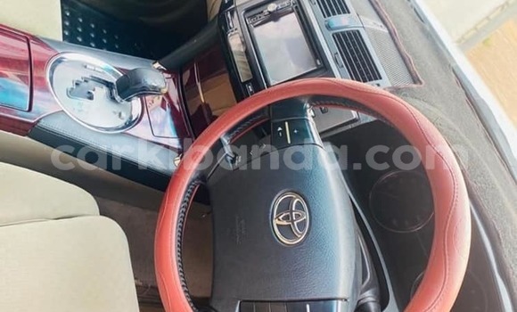 Acheter Occasion Voiture Toyota Mark X Blanc à Kampala, Ouganda Acheter Occasion Voiture Toyota Mark X Blanc à Kampala, Ouganda