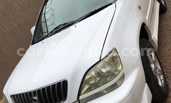 Acheter Occasion Voiture Toyota Harrier Blanc à Kampala, Ouganda Acheter Occasion Voiture Toyota Harrier Blanc à Kampala, Ouganda