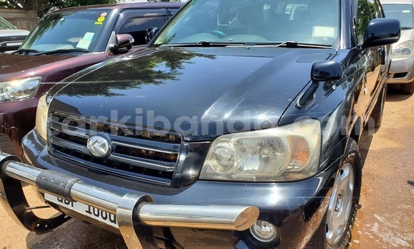 Acheter Occasion Voiture Toyota Kluger Noir à Kampala, Ouganda Acheter Occasion Voiture Toyota Kluger Noir à Kampala, Ouganda