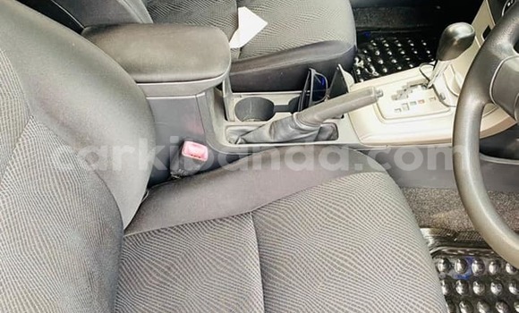 Acheter Occasion Voiture Toyota Fielder Rouge à Kampala, Ouganda Acheter Occasion Voiture Toyota Fielder Rouge à Kampala, Ouganda