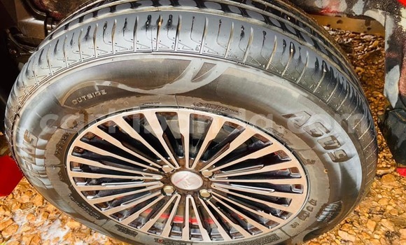 Acheter Occasion Voiture Toyota Fielder Rouge à Kampala, Ouganda Acheter Occasion Voiture Toyota Fielder Rouge à Kampala, Ouganda