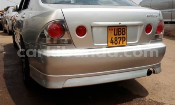 Acheter Occasion Voiture Toyota Altezza Gris à Kampala, Ouganda Acheter Occasion Voiture Toyota Altezza Gris à Kampala, Ouganda