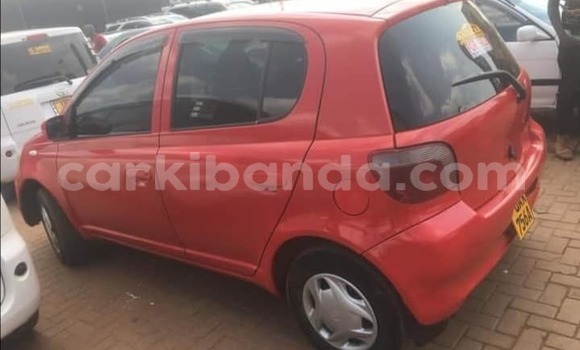 Acheter Occasion Voiture Toyota Vitz Rouge à Kampala, Ouganda Acheter Occasion Voiture Toyota Vitz Rouge à Kampala, Ouganda