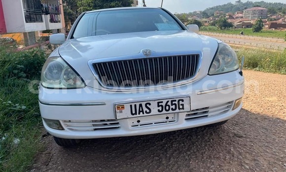 Acheter Occasion Voiture Toyota Brevis Blanc à Kampala, Ouganda