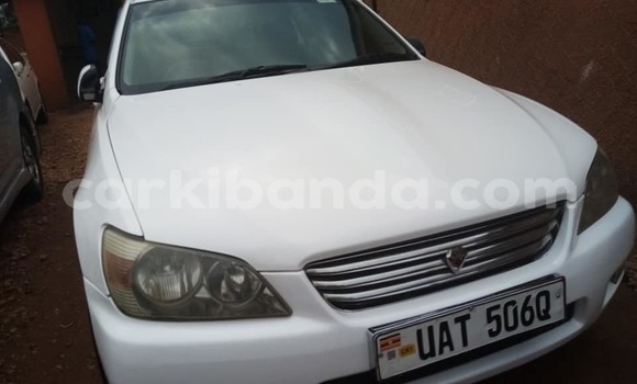 Buy Used Toyota Altezza White Car in Kampala in Uganda