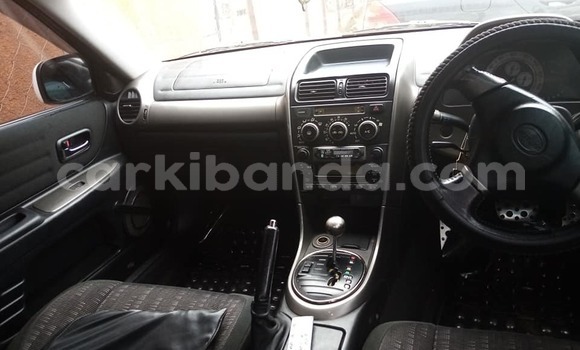 Acheter Occasion Voiture Toyota Altezza Blanc à Kampala, Ouganda Acheter Occasion Voiture Toyota Altezza Blanc à Kampala, Ouganda