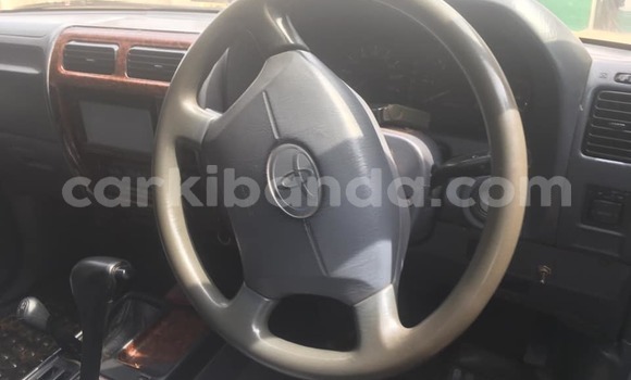 Acheter Occasion Voiture Toyota Land Cruiser Prado Gris à Kampala, Ouganda Acheter Occasion Voiture Toyota Land Cruiser Prado Gris à Kampala, Ouganda