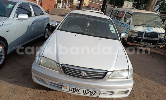 Nunua Ilio tumika Toyota Premio Nyeupe Gari ndani ya Kampala nchini Uganda Nunua Ilio tumika Toyota Premio Nyeupe Gari ndani ya Kampala nchini Uganda