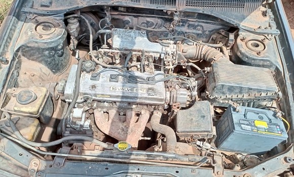 Acheter Occasion Voiture Toyota Corona Noir à Kampala, Ouganda Acheter Occasion Voiture Toyota Corona Noir à Kampala, Ouganda