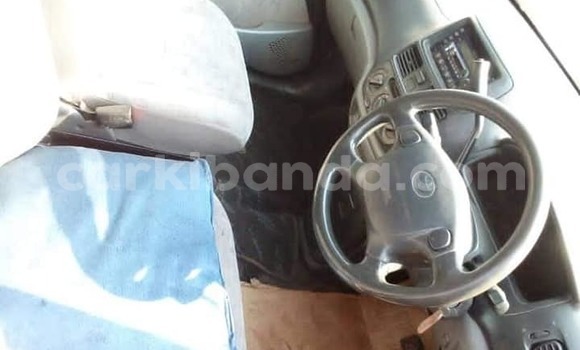 Acheter Occasion Voiture Toyota Raum Blanc à Kampala, Ouganda Acheter Occasion Voiture Toyota Raum Blanc à Kampala, Ouganda