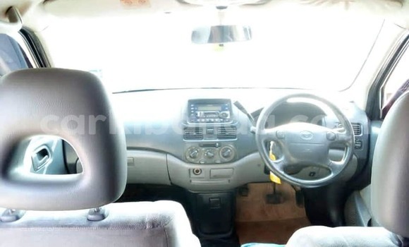 Acheter Occasion Voiture Toyota Raum Blanc à Kampala, Ouganda Acheter Occasion Voiture Toyota Raum Blanc à Kampala, Ouganda