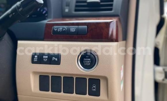 Acheter Occasion Voiture Toyota Alphard Blanc à Kampala, Ouganda Acheter Occasion Voiture Toyota Alphard Blanc à Kampala, Ouganda