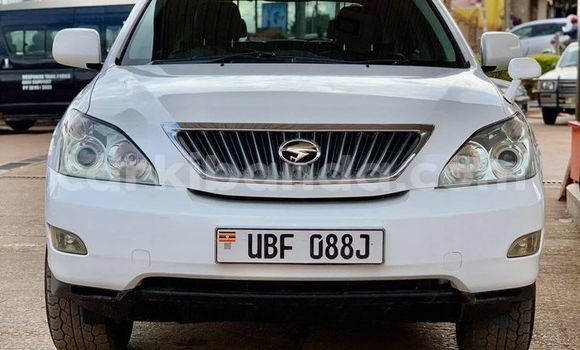 Buy Used Toyota Harrier White Car in Kampala in Uganda Buy Used Toyota Harrier White Car in Kampala in Uganda