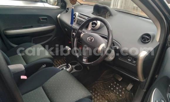 Acheter Occasion Voiture Toyota IST Noir à Kampala, Ouganda Acheter Occasion Voiture Toyota IST Noir à Kampala, Ouganda