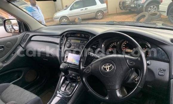 Acheter Occasion Voiture Toyota Kluger Noir à Kampala, Ouganda Acheter Occasion Voiture Toyota Kluger Noir à Kampala, Ouganda