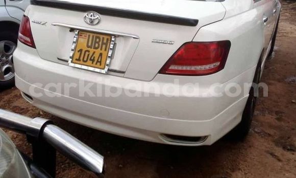 Acheter Occasion Voiture Toyota Mark X Blanc à Kampala, Ouganda Acheter Occasion Voiture Toyota Mark X Blanc à Kampala, Ouganda