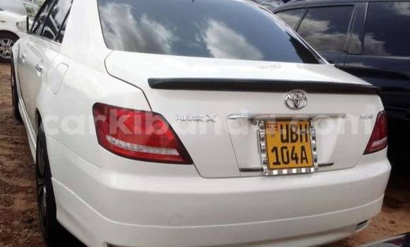 Acheter Occasion Voiture Toyota Mark X Blanc à Kampala, Ouganda Acheter Occasion Voiture Toyota Mark X Blanc à Kampala, Ouganda