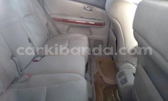 Acheter Occasion Voiture Toyota Harrier Gris à Kampala, Ouganda Acheter Occasion Voiture Toyota Harrier Gris à Kampala, Ouganda