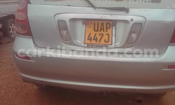 Gura Yakoze Toyota Nadia Silver Imodoka i Kampala mu Uganda Gura Yakoze Toyota Nadia Silver Imodoka i Kampala mu Uganda