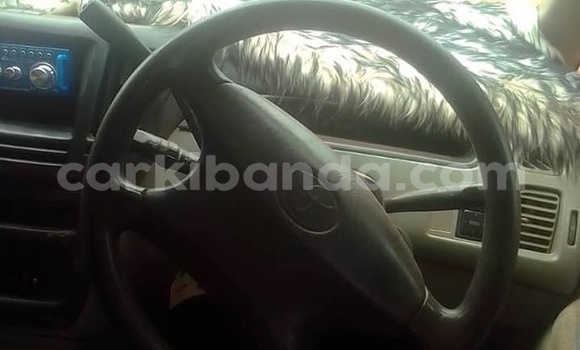 Gura Yakoze Toyota Nadia Silver Imodoka i Kampala mu Uganda Gura Yakoze Toyota Nadia Silver Imodoka i Kampala mu Uganda