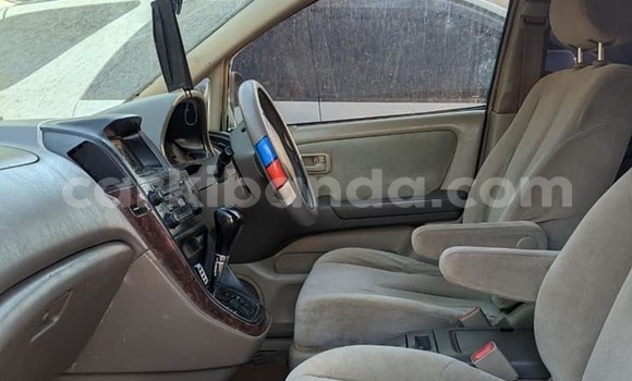 Gura Yakoze Toyota Harrier Other Imodoka i Kampala mu Uganda Gura Yakoze Toyota Harrier Other Imodoka i Kampala mu Uganda