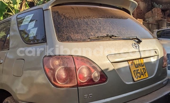 Gura Yakoze Toyota Harrier Other Imodoka i Kampala mu Uganda Gura Yakoze Toyota Harrier Other Imodoka i Kampala mu Uganda