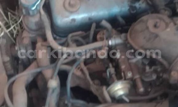 Gura Yakoze Toyota Town Ace White Imodoka i Kampala mu Uganda Gura Yakoze Toyota Town Ace White Imodoka i Kampala mu Uganda