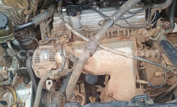 Gura Yakoze Toyota Nadia Silver Imodoka i Kampala mu Uganda Gura Yakoze Toyota Nadia Silver Imodoka i Kampala mu Uganda