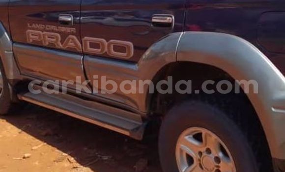 Gura Yakoze Toyota Land Cruiser Prado Blue Imodoka i Kampala mu Uganda Gura Yakoze Toyota Land Cruiser Prado Blue Imodoka i Kampala mu Uganda