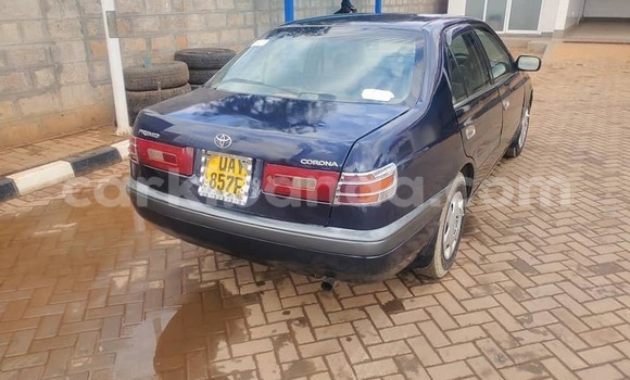 Gura Yakoze Toyota Premio Blue Imodoka i Kampala mu Uganda Gura Yakoze Toyota Premio Blue Imodoka i Kampala mu Uganda