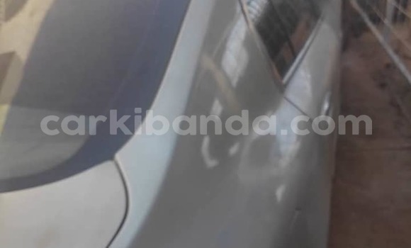 Gura Yakoze Nissan Skyline Silver Imodoka i Kampala mu Uganda Gura Yakoze Nissan Skyline Silver Imodoka i Kampala mu Uganda